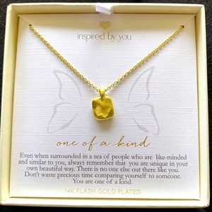 🆕NIB 🦋 14K FLASH GOLD PLATED Butterfly Charm on 16 in chain w/2 in extender